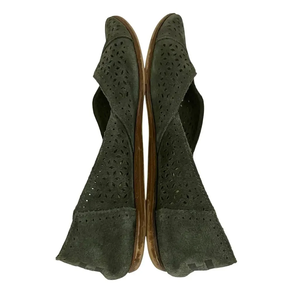 Toms Jutti Suede Laser Cut Flats Womens 8 Green Slip On Casual Comfort